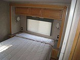 2007 Winnebago Chalet Photo #17