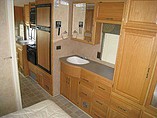 2007 Winnebago Chalet Photo #19