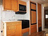 2004 Winnebago Chalet Photo #15