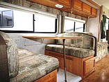 2004 Winnebago Chalet Photo #17