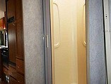 2004 Winnebago Chalet Photo #19