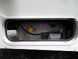 2008 Winnebago Chalet Photo #27