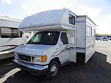 05 Winnebago Chalet