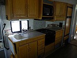 2005 Winnebago Chalet Photo #7