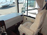 2009 Winnebago Chalet Photo #4