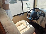 2009 Winnebago Chalet Photo #6