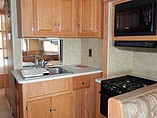 2009 Winnebago Chalet Photo #13