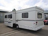 2005 Winnebago Chalet Photo #6