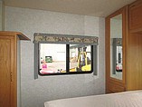 2005 Winnebago Chalet Photo #24