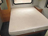 2005 Winnebago Chalet Photo #26