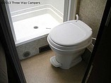 2010 Winnebago Chalet Photo #11