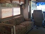 1999 Winnebago Chieftain Photo #4