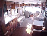 1999 Winnebago Chieftain Photo #3