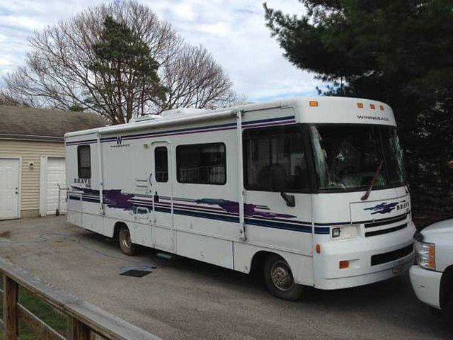 98 Winnebago Brave