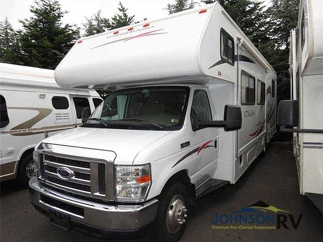 2010 Winnebago Chalet Photo