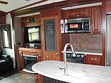 2015 Winnebago Destination Photo #26