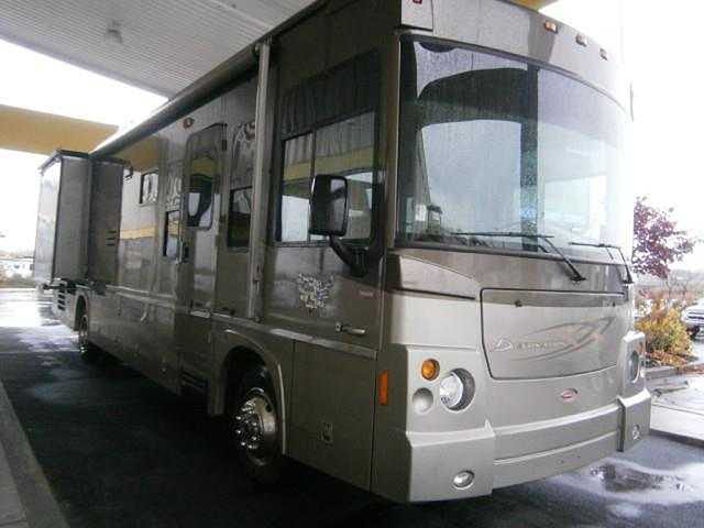 2008 Winnebago Destination Photo