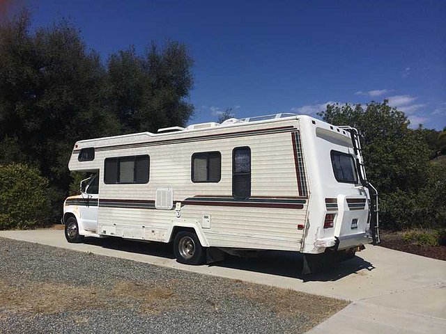 1985 Winnebago Winnebago Photo