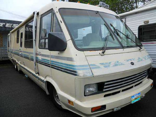 1988 Winnebago Elandan Photo