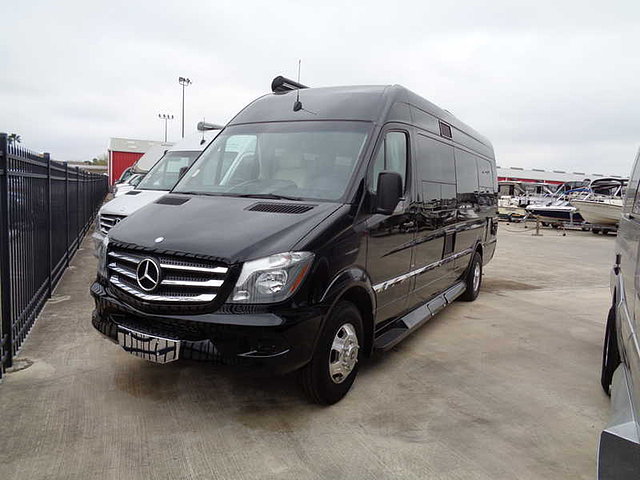 2015 Winnebago Era Photo