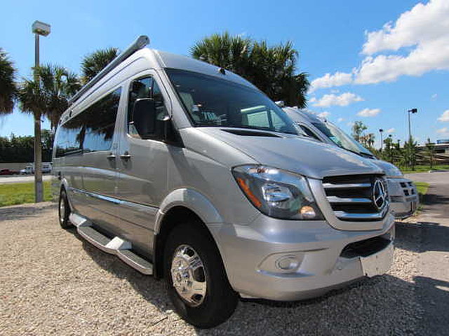 2015 Winnebago Era Photo