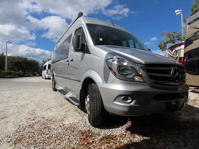 2015 Winnebago Era Photo
