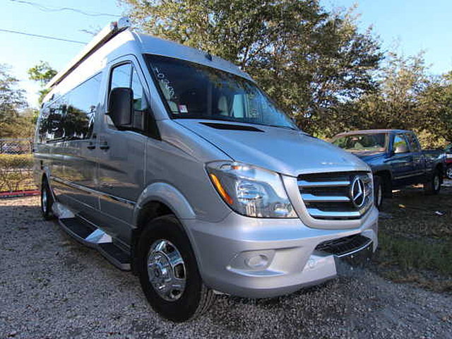2015 Winnebago Era Photo