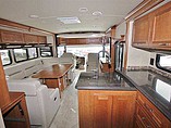 2015 Winnebago Forza Photo #7