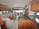 2015 Winnebago Forza Photo #7