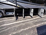 2016 Winnebago Forza Photo #8