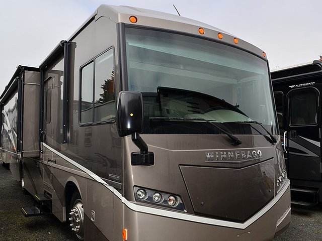 2015 Winnebago Forza Photo