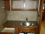 2016 Winnebago Forza Photo #24