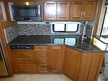 2016 Winnebago Forza Photo #36