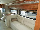 2014 Winnebago Forza Photo #6