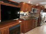 2015 Winnebago Forza Photo #13