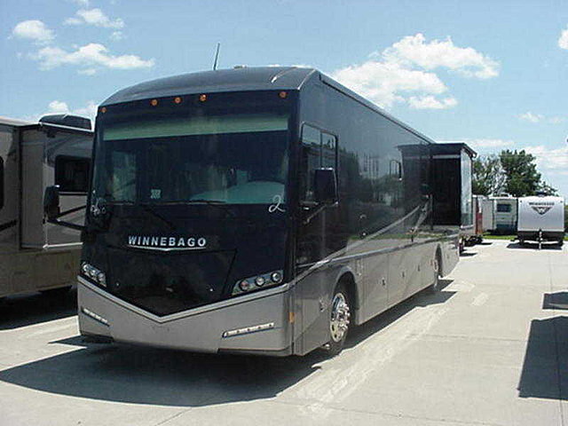 2015 Winnebago Forza Photo