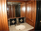 2016 Winnebago Grand Tour Photo #13