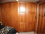 2016 Winnebago Grand Tour Photo #25