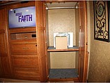 2016 Winnebago Grand Tour Photo #27