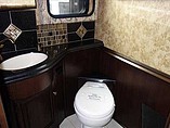2015 Winnebago Grand Tour Photo #12