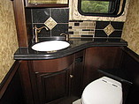 2015 Winnebago Grand Tour Photo #9