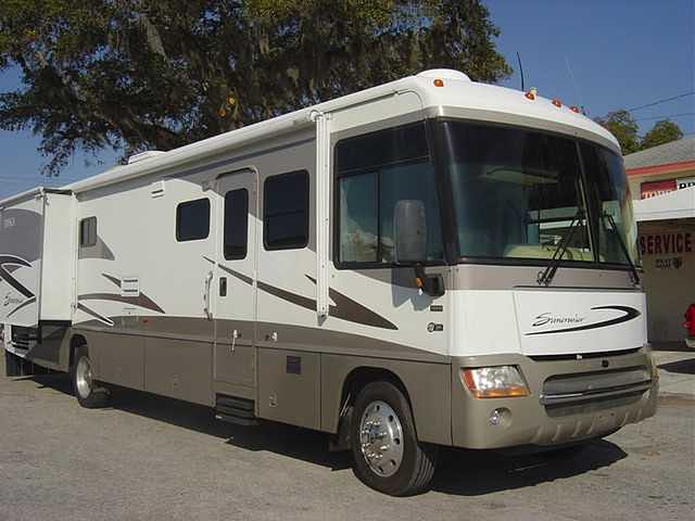 2005 Winnebago Winnebago Photo
