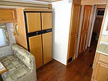 2005 Winnebago Journey Photo #16