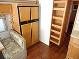 2005 Winnebago Journey Photo #17
