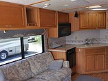 2001 Winnebago Journey Photo #9
