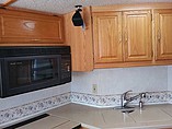 2001 Winnebago Journey Photo #13