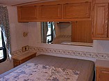 2001 Winnebago Journey Photo #24