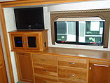 2009 Winnebago Journey Photo #17