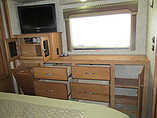 2010 Winnebago Journey Photo #61