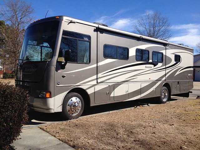 2013 Winnebago Itasca Photo